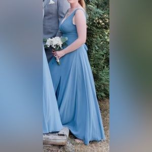 VGUC David’s Bridal Bridesmaid Dress - Size 6